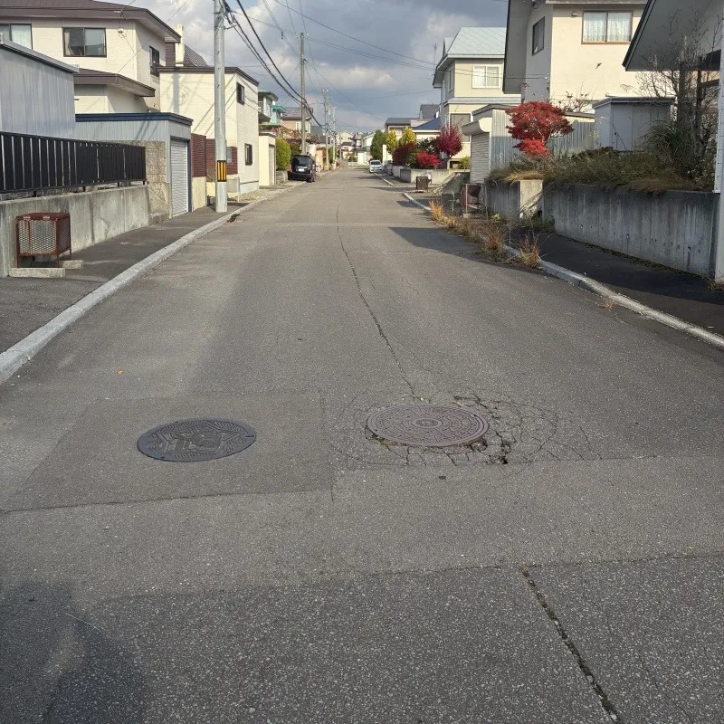 西旭岡3丁目9番一戸建